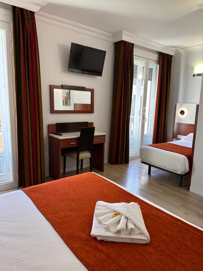 Superior Triple Room